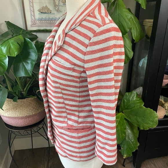 Beautiful Tailored Jacket- Medium - Picture 3 of 12